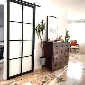 https://apartamento-mercado-victoria.es-andalucia.com